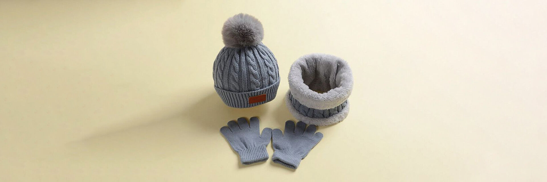 Cappelli e guanti da bambino